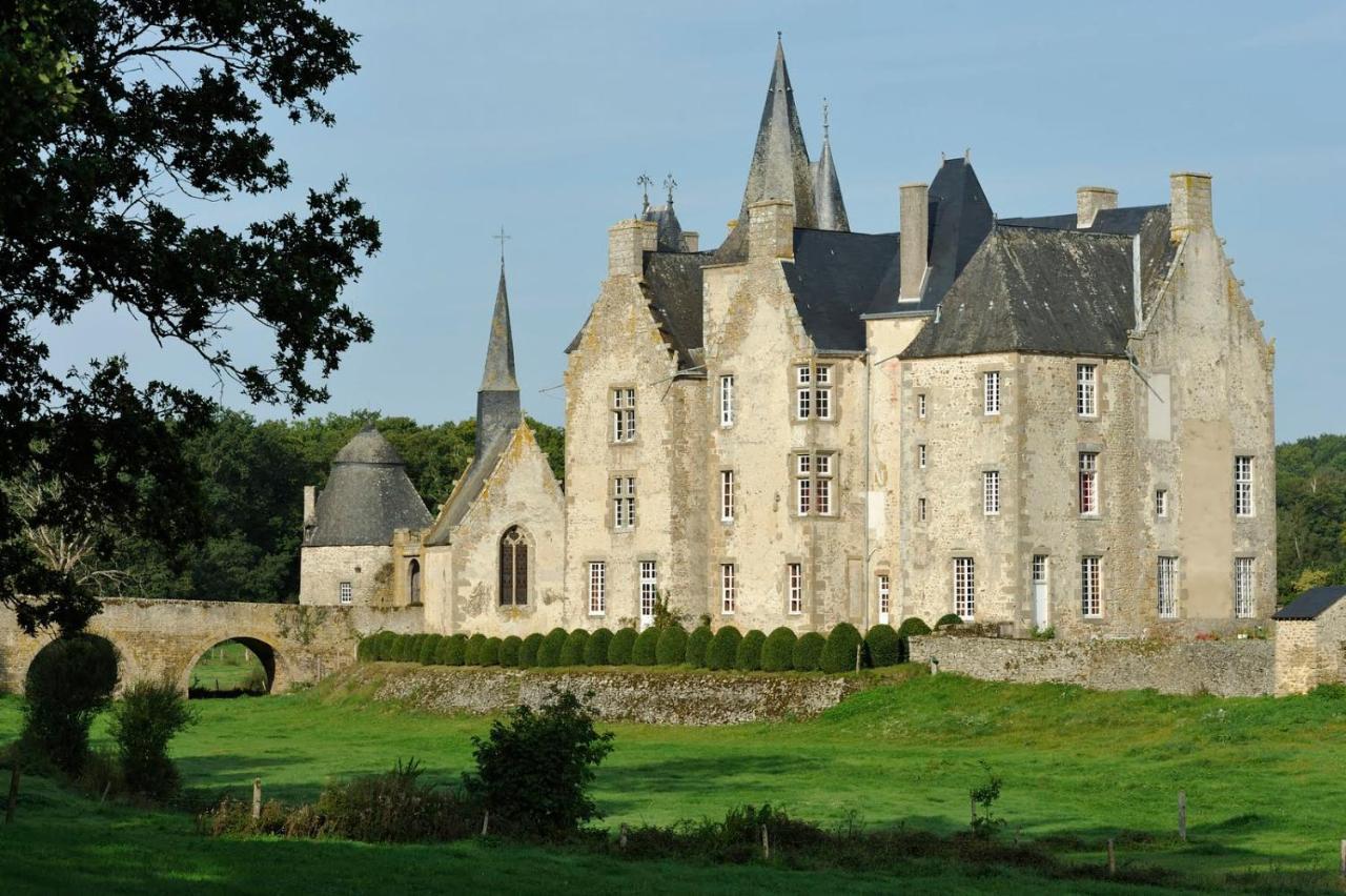 Montourtier Chateau De Bourgon מראה חיצוני תמונה